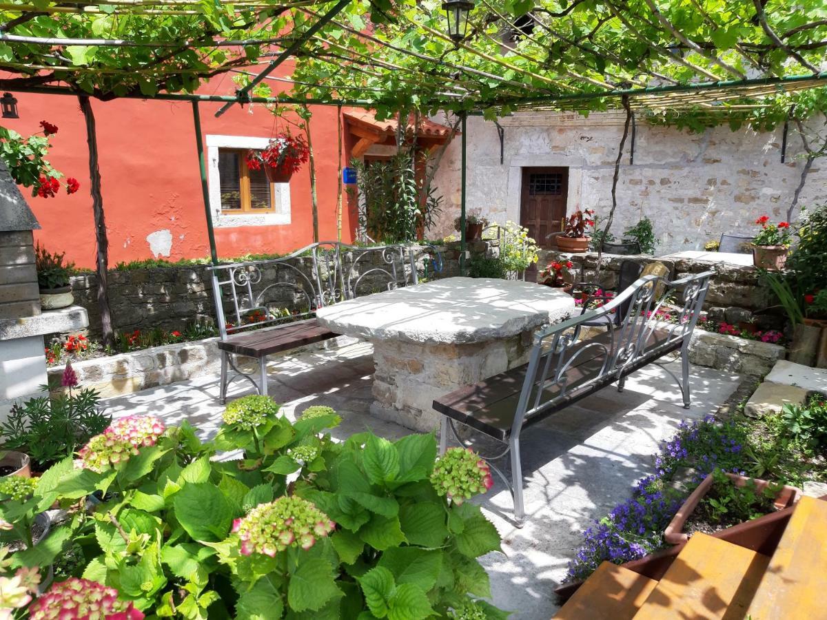 Guesthouse Villa Marija Motovun Luaran gambar